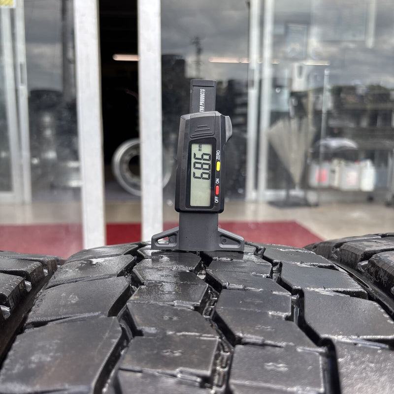 205/60R17.5 DUNLOP SPLT22 MIXタイヤ6本セット:37000円
