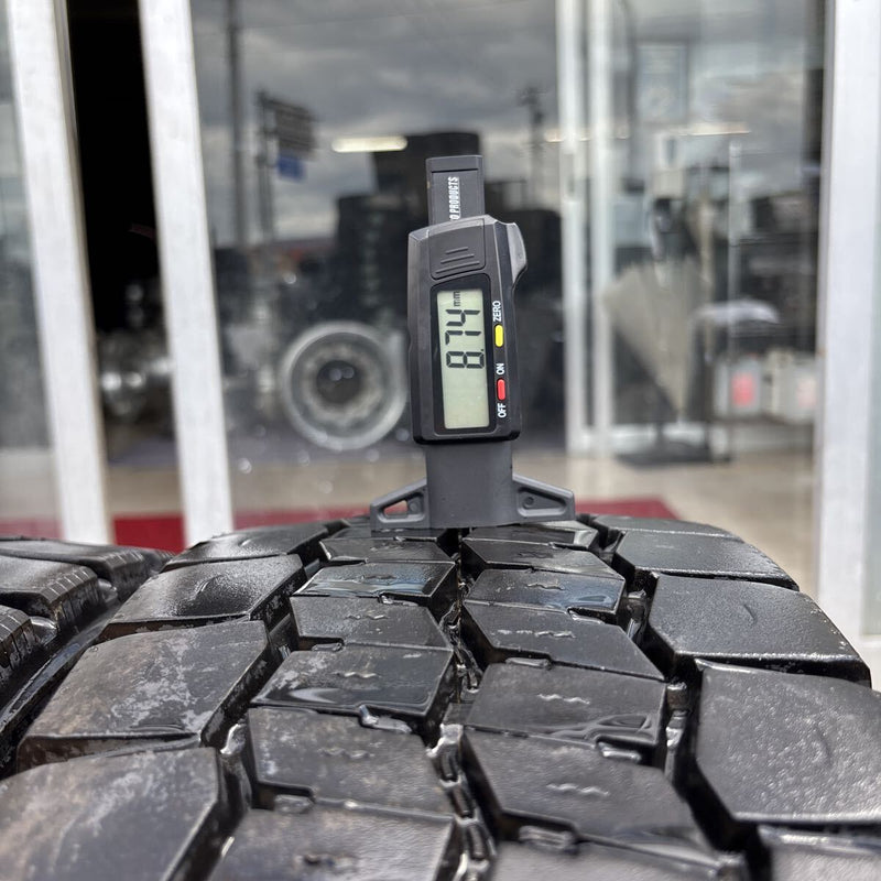 205/60R17.5 DUNLOP SPLT22 MIXタイヤ6本セット:37000円