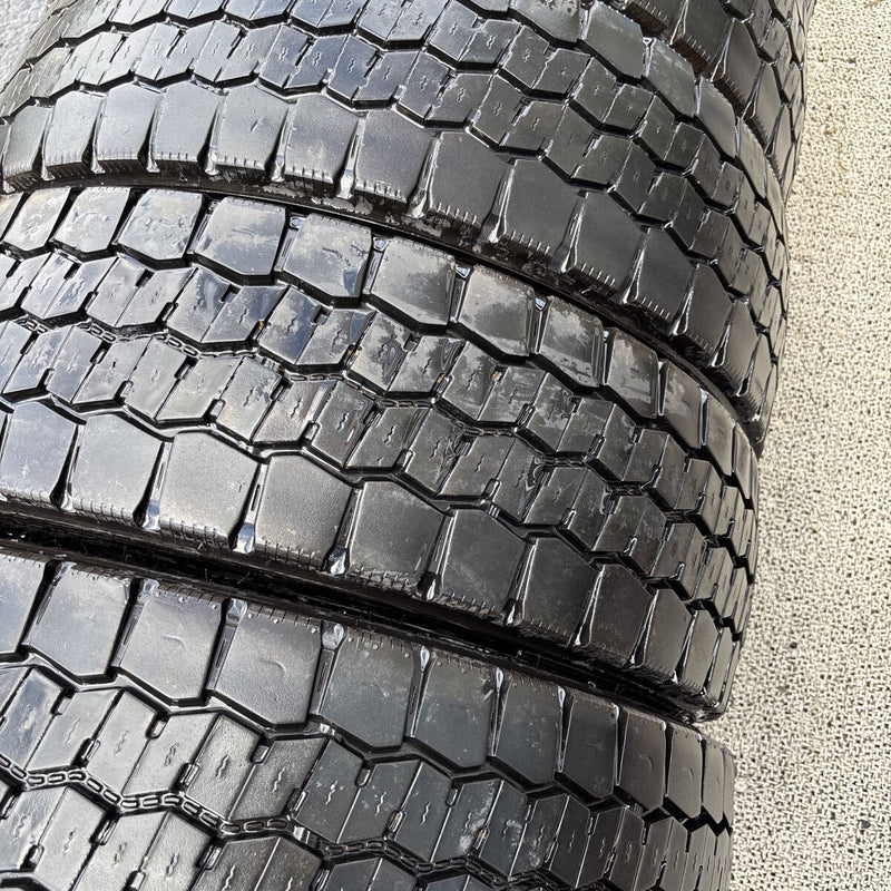 205/60R17.5 DUNLOP SPLT22 MIXタイヤ6本セット:37000円