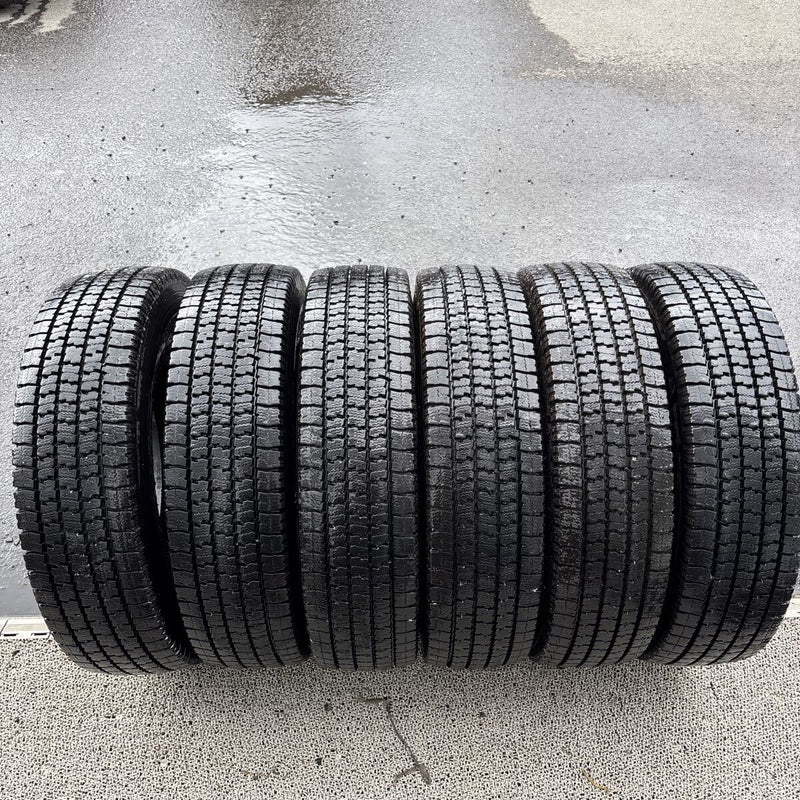 195/85R15 TOYO M935 中古スタッドレス　6本セット:30000円
