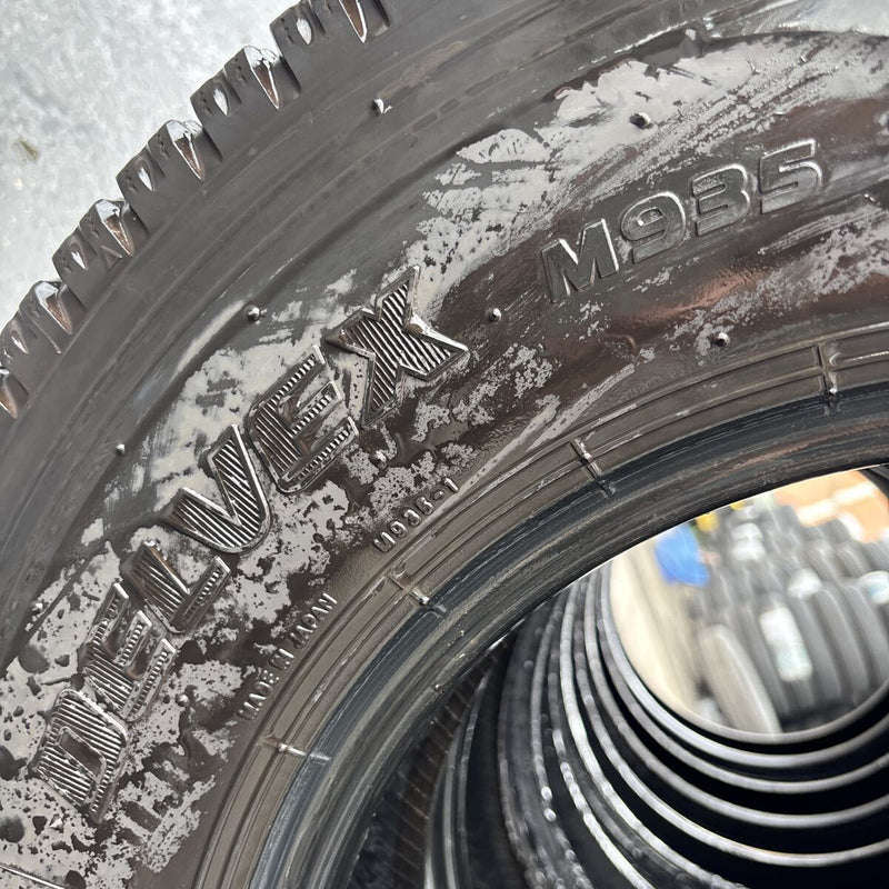195/85R15 TOYO M935 中古スタッドレス　6本セット:30000円