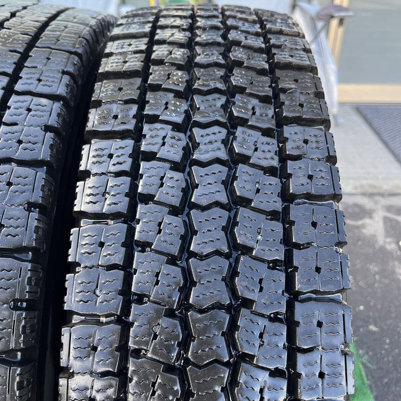 225/80R17.5 TOYO, M919 激安美品　2023年製 6本セット:49,500円