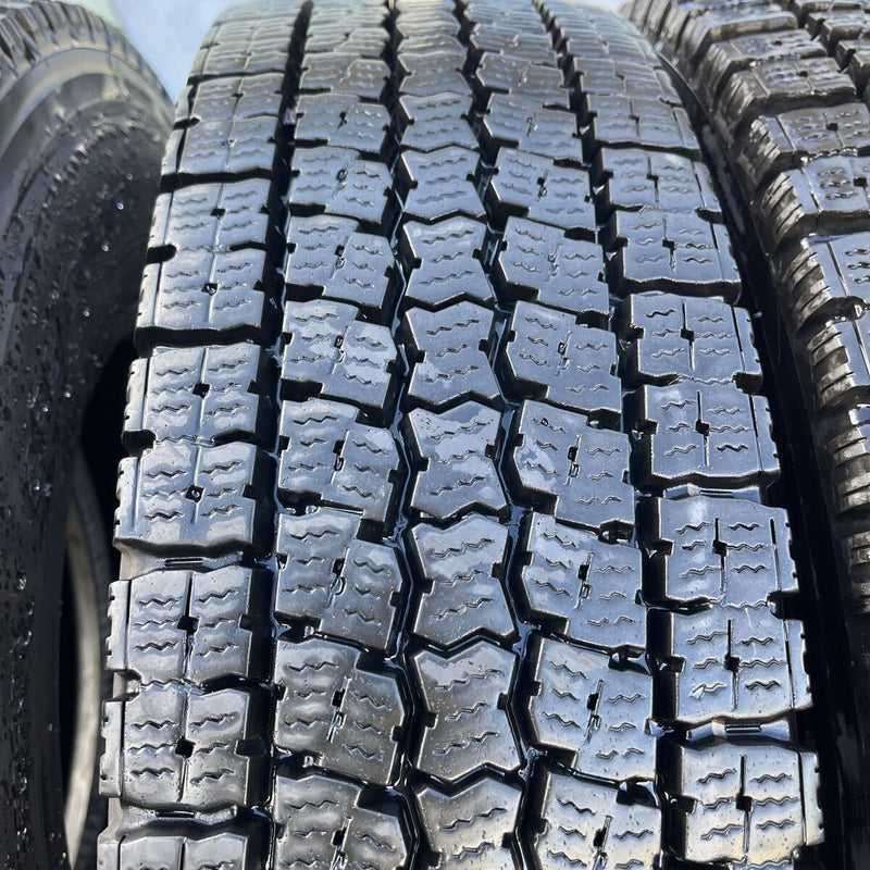 225/80R17.5 TOYO, M919 激安美品　2023年製 6本セット:49,500円