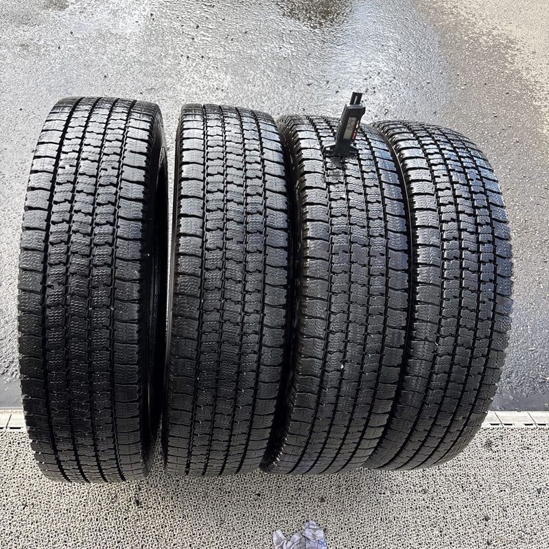 195/85R16 TOYO M935 スタッドレス　4本セット:20000円