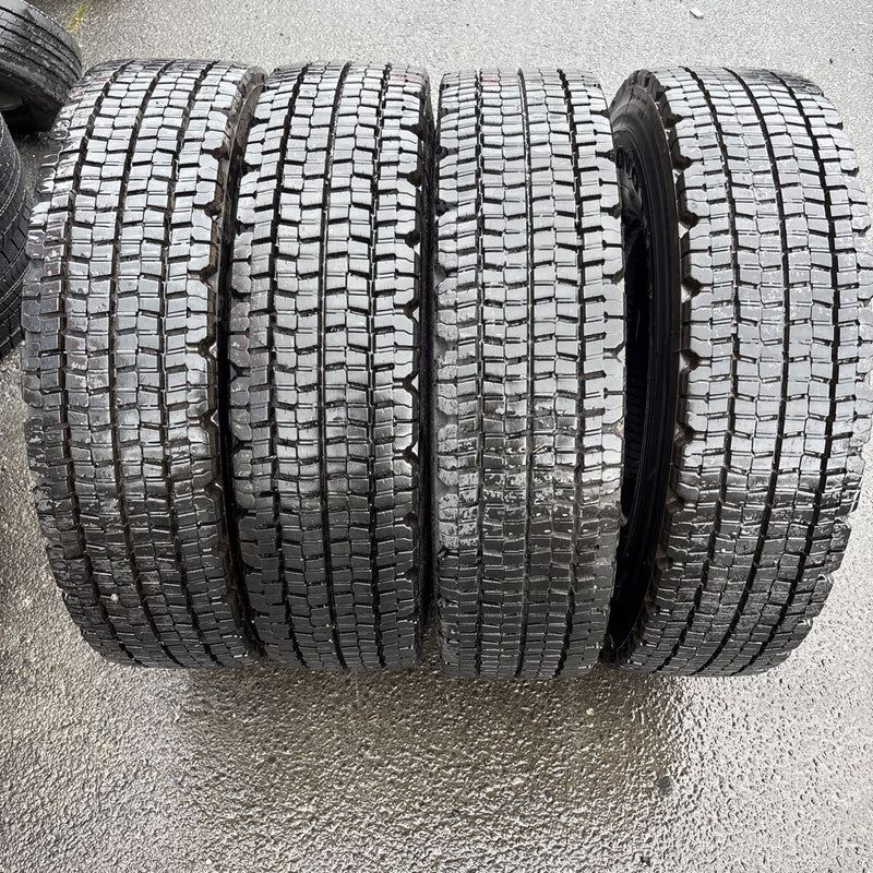 225/90R17.5 深溝 再生スタッドレスタイヤ 4本セット:24000円