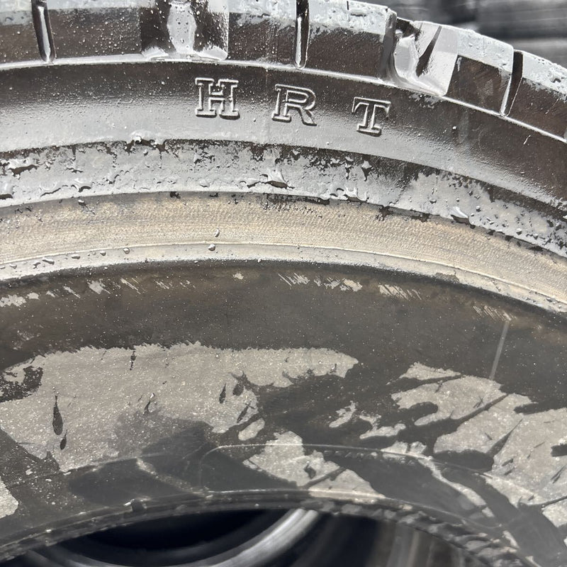225/90R17.5 深溝 再生スタッドレスタイヤ 4本セット:24000円