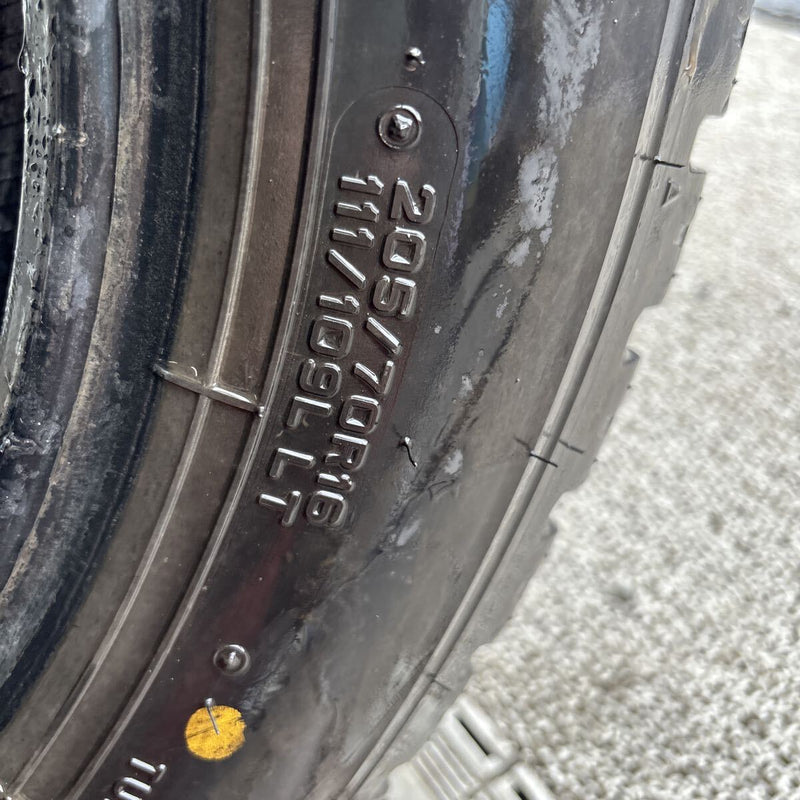 205/70R16 LT ダンロップ SP485 夏タイヤ2本セット:9000円