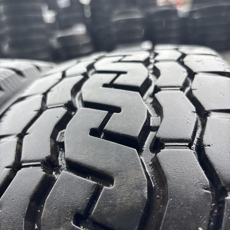 205/60R17.5 LT ブリヂストン M804 MIXタイヤ 2本セット:9000円