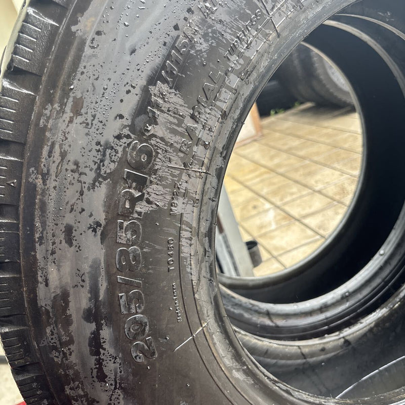 205/85R16 M812 ブリヂストン 2024年製 ミックスタイヤ 2本セット:11000円