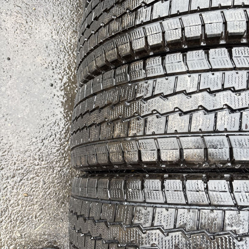 205/60R17.5 ダンロップ WM LT03 冬タイヤ 6本:42000円