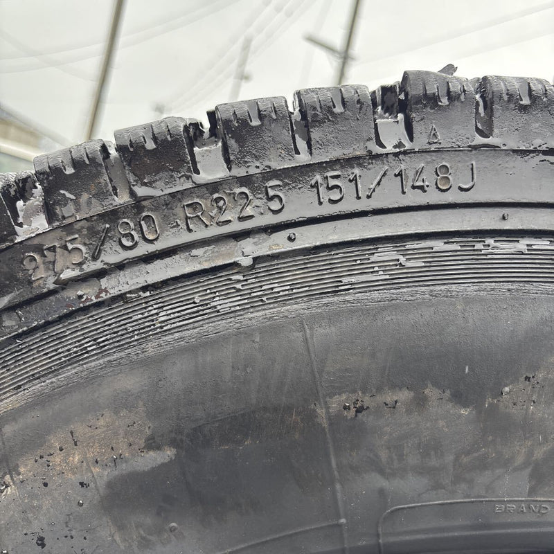 275/80R22.5 M929 再生スタッドレスタイヤ 8本セット:120000円