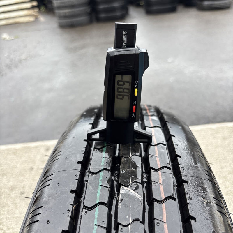 205/85R16 DUNLOP SPLT33 イボ付 夏タイヤ 1本:6800円