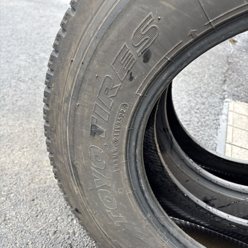 195/85R16 LT TOYO M935 スタッドレスタイヤ 2本:10000円