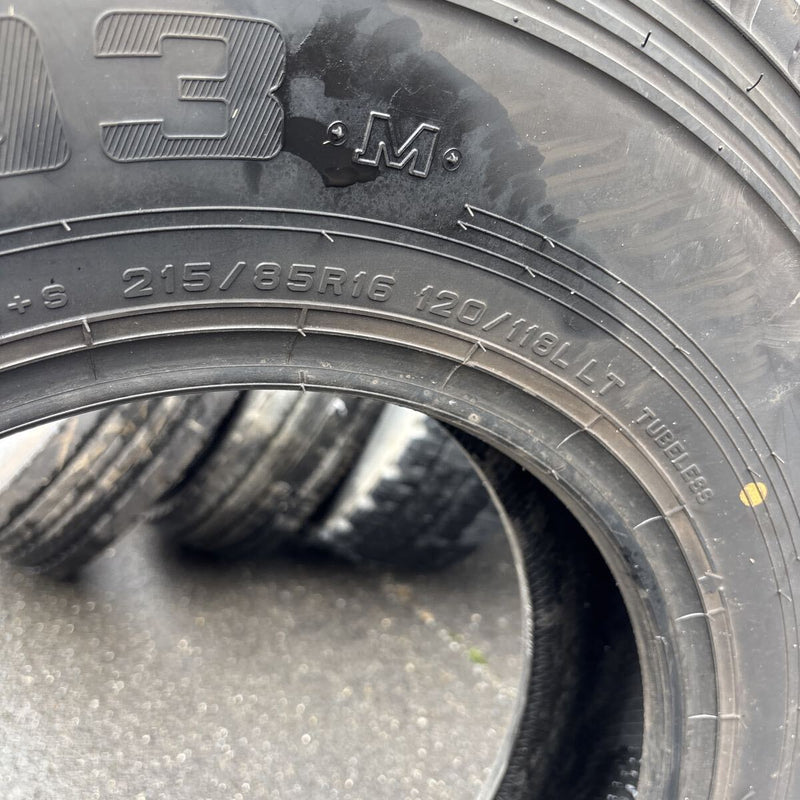 215/85R16 ダンロップ WMLT03 冬タイヤ 1本:6000円