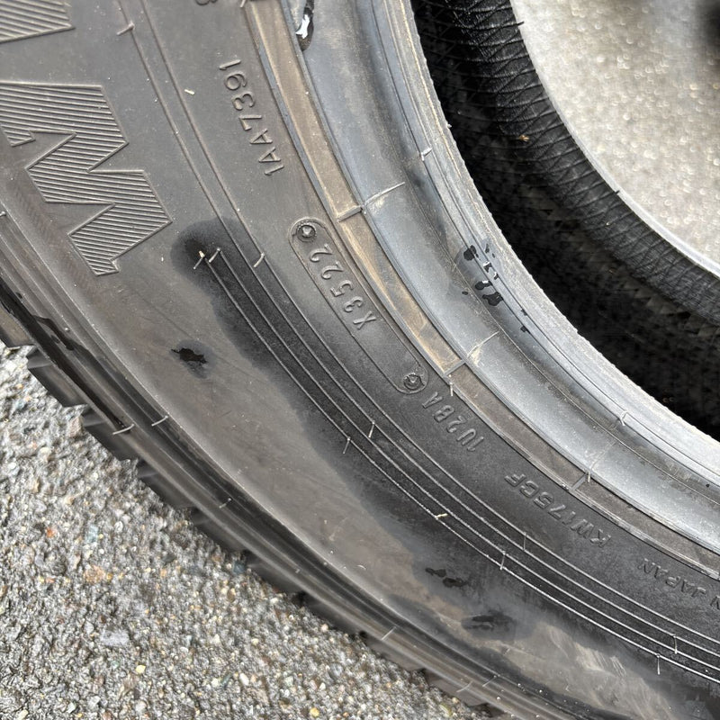 215/85R16 ダンロップ WMLT03 冬タイヤ 1本:6000円