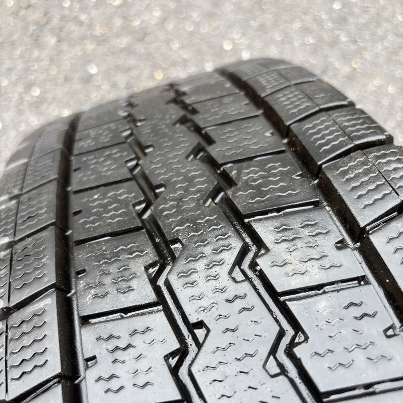 215/85R16 ダンロップ WMLT03 冬タイヤ 1本:6000円