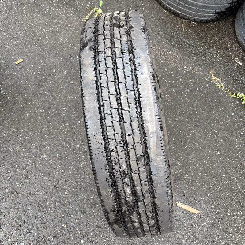 205/85R16 LT TOYO M134 2023年製 1本:5500円