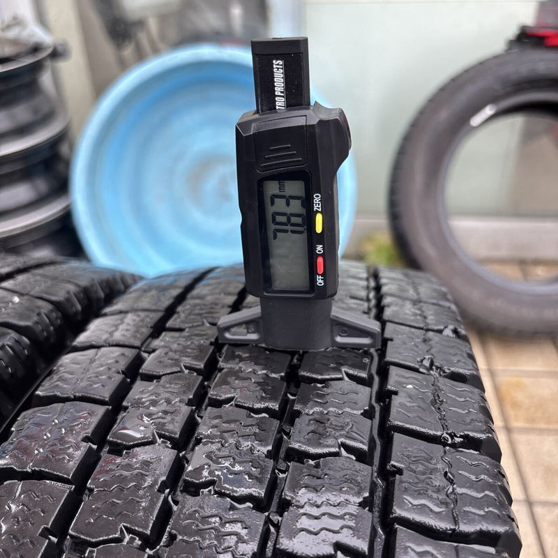 195/75R15 LT TOYO DELVEX M935 冬タイヤ 4本セット:18000円