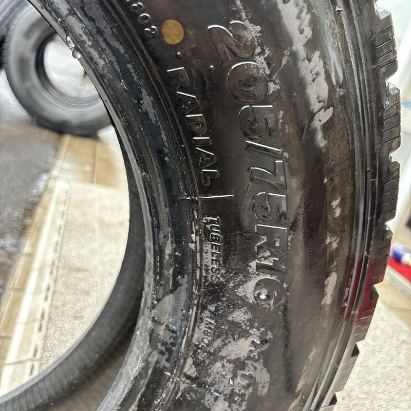 205/75R16 ブリヂストン M804 ミックスタイヤ 1本:4500円