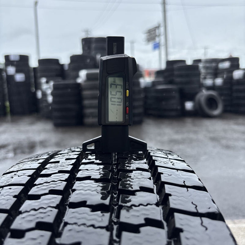 195/85R15 TOYO M935 LT 2023年製　1本:6000円