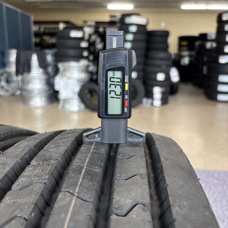 8.25R16 LT ヨコハマ RY237 たて溝 ほぼ新品 4本セット:44000円