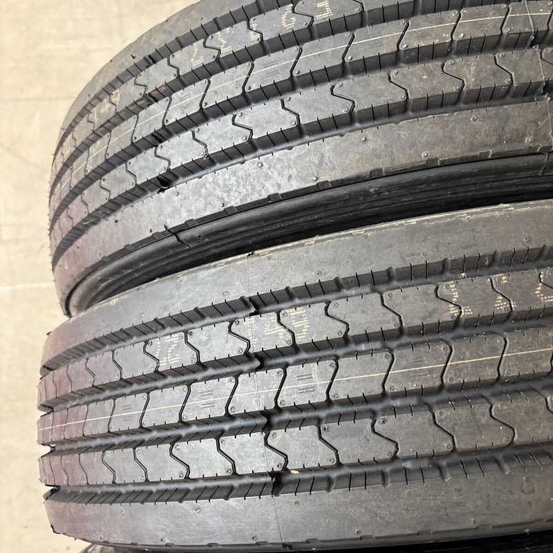 8.25R16 LT ヨコハマ RY237 たて溝 ほぼ新品 4本セット:44000円