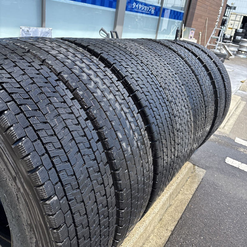 11R22.5 ヨコハマ　16PR 地山　激安美品　2021年UP 8本セット：96000円