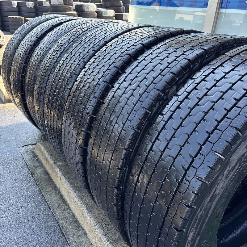 11R22.5 .16PR 中古地山　激安美品　2021年製UP 8本セット：98800円
