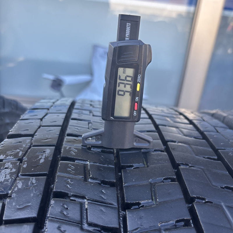 11R22.5 、ヨコハマ　16PR 中古地山　激安美品　8本セット：95000円