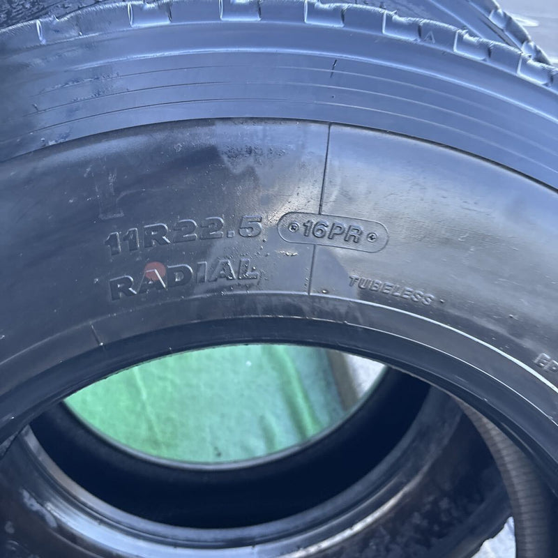 11R22.5 、16PR ブリヂストン　激安美品　2022年製　2本セット：32000円