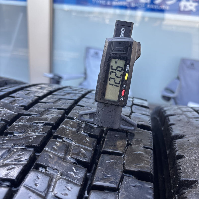 11R22.5 .中古地山　16PR ヨコハマ　激安美品　2020年〜2023年製　8本セット：95900円