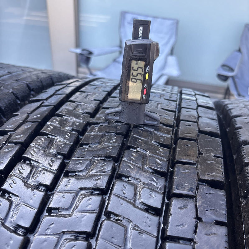 11R22.5 .中古地山　16PR ヨコハマ　激安美品　2020年〜2023年製　8本セット：95900円