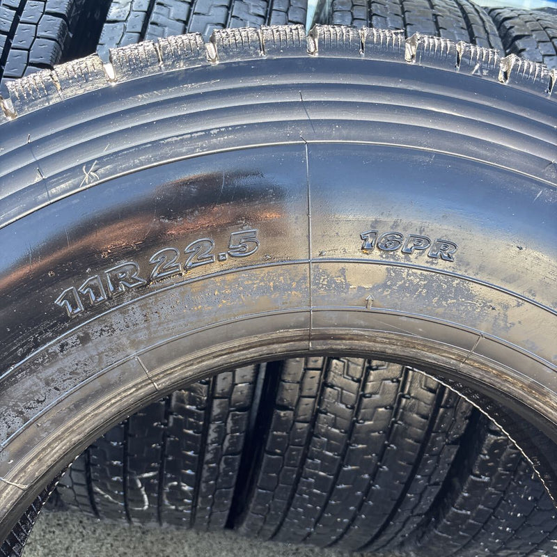 11R22.5 .中古地山　16PR ヨコハマ　激安美品　2020年〜2023年製　8本セット：95900円