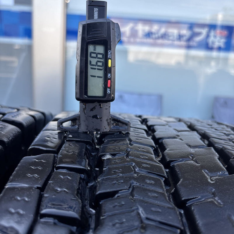 11R22.5 YOKOHAM 16PR 中古地山　激安美品　2021〜2023年製　8本セット：96000円