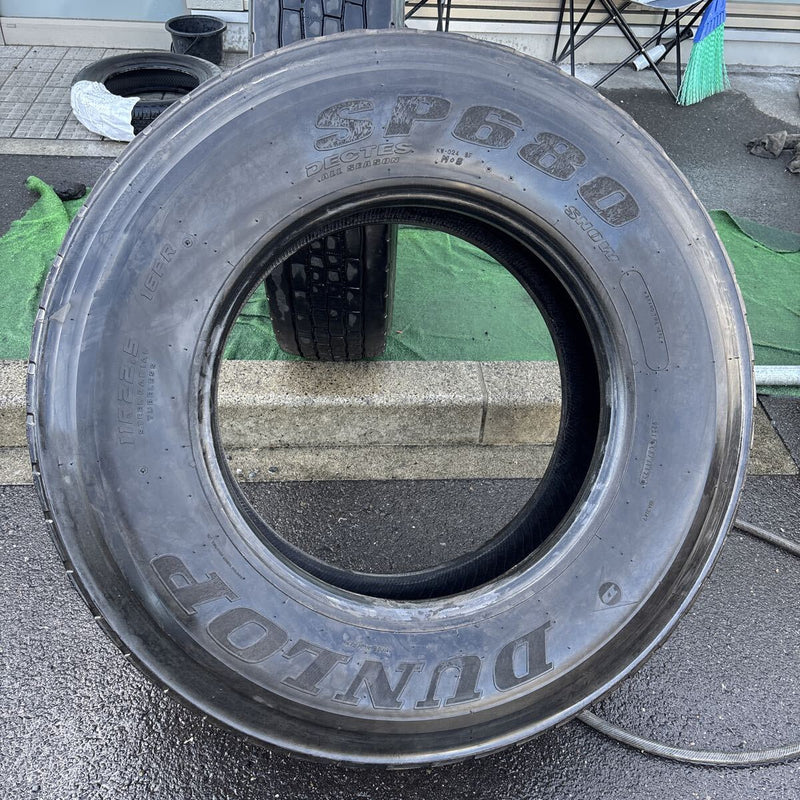 11R22.5 ダンロップ　中古地山　激安美品　　2本セット：25000円