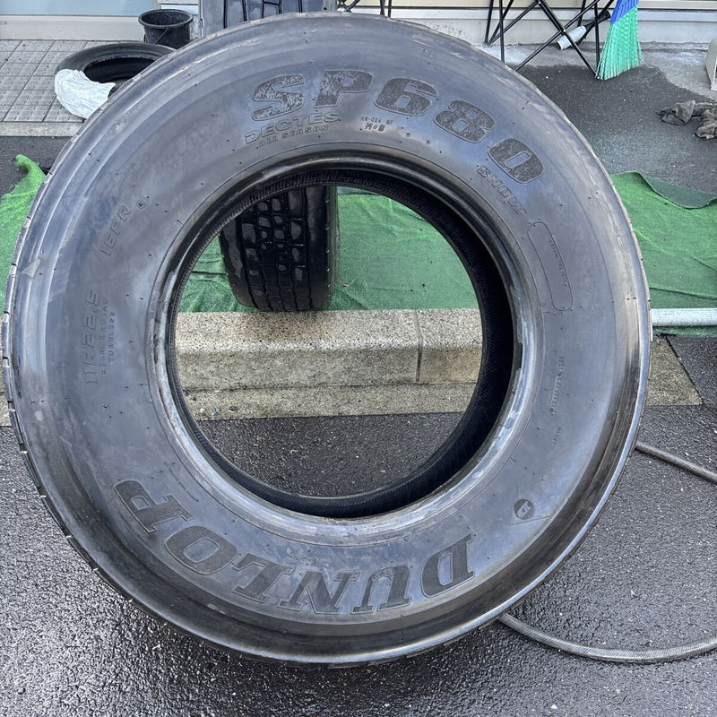 11R22.5 ダンロップ　中古地山　激安美品　　2本セット：25000円