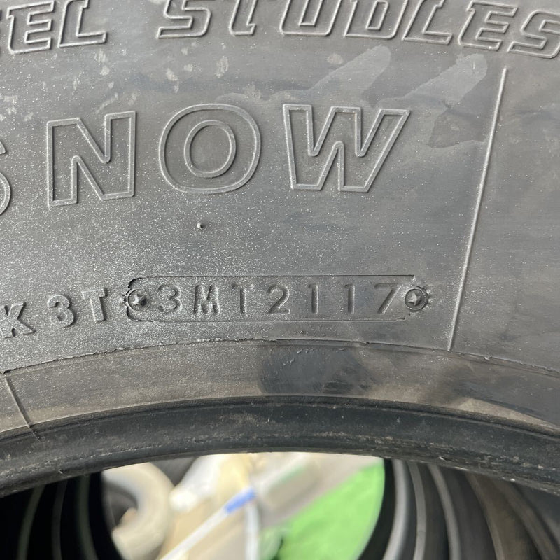 11R22.5 16PR BRIDGESTONE, W900 4本セット:47,000円