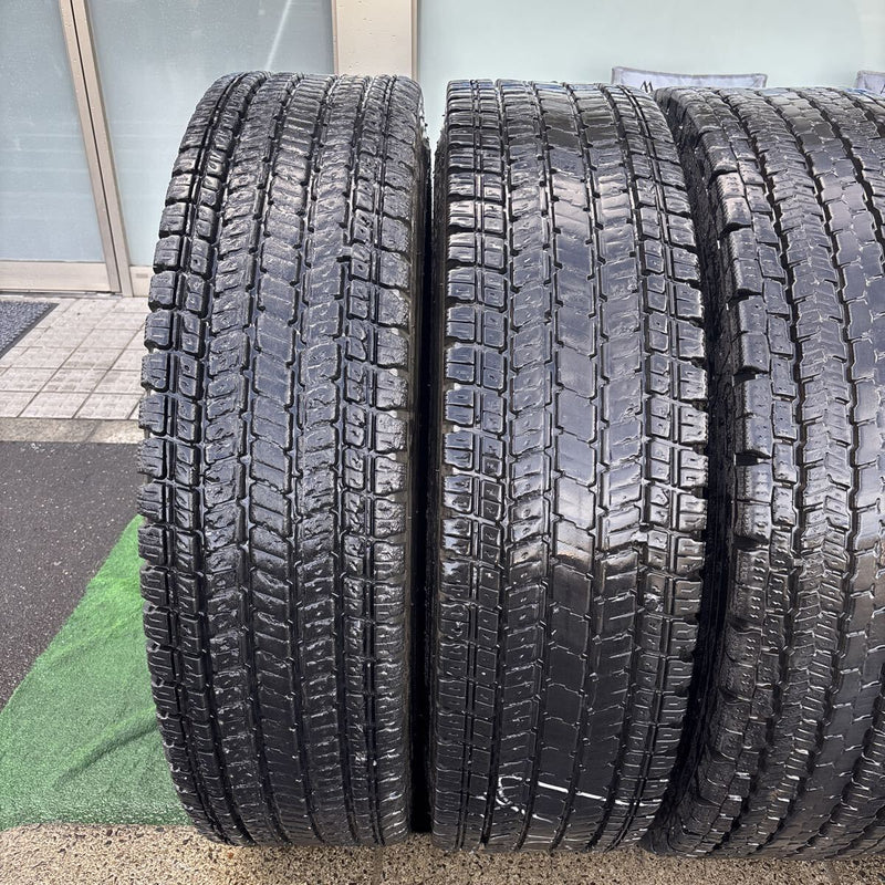 11R22.5 16PR YOKOHAMA スタッドレス　8本セット:94000円