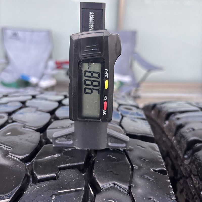 11R22.5 16PR YOKOHAMA スタッドレス　8本セット:94000円