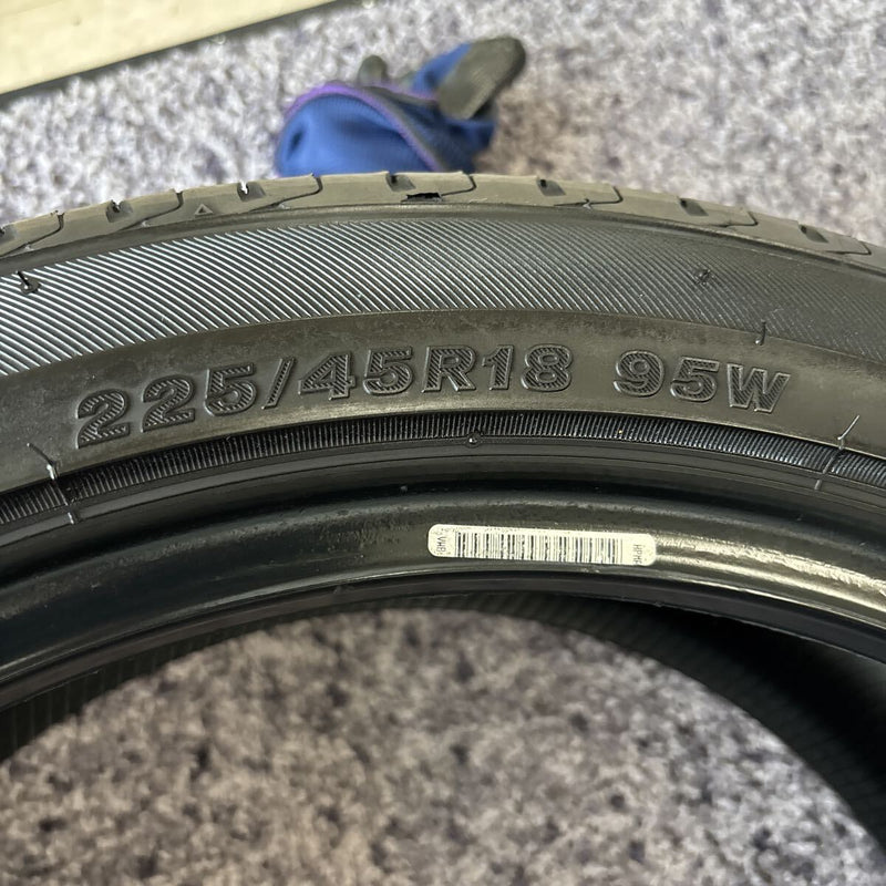 225/45R18 BRIDGESTONE REGNO GR-XII 夏タイヤ　2本セット:13000円