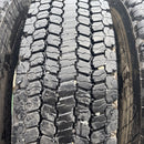 11R22.5 再生スタッドレス. 激安美品　W987. 4本セット：54000円