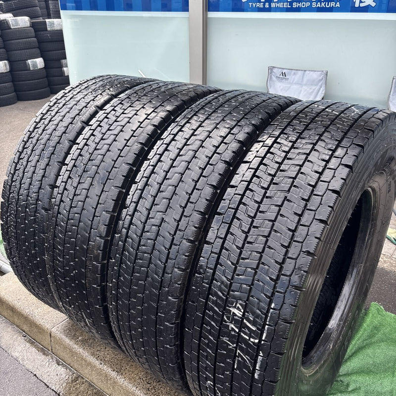 11R22.5 16PR. YOKOHAMA. 903ZE. 2021年製　激安美品　4本セット：55000円