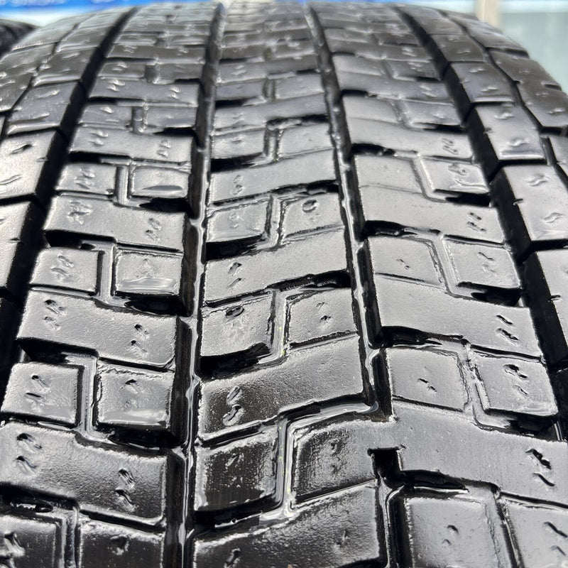 11R22.5 16PR. YOKOHAMA. 903ZE. 2021年製　激安美品　4本セット：55000円
