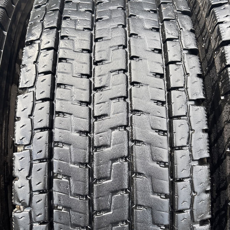 11R22.5 16PR. YOKOHAMA. 903ZE. 2021年製　激安美品　4本セット：55000円