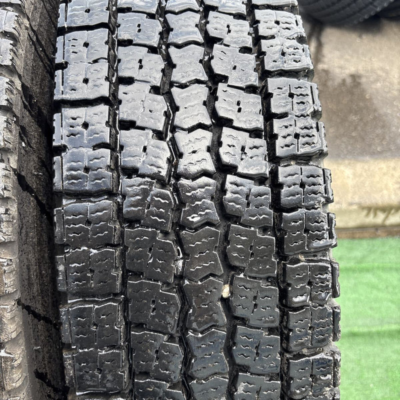 225/80R17.5 TOYO. M919. 激安美品　2023年製　4本セット：25000円
