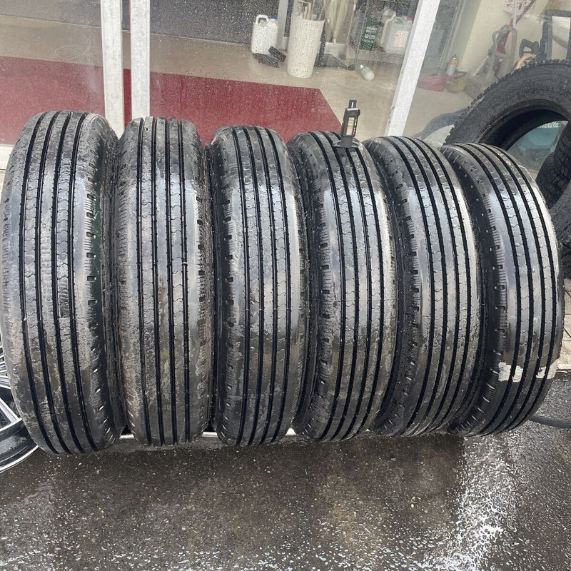 225/80R22.5 ヨコハマ　ほぼ新品　激安美品　2021年製　6本セット：50000円