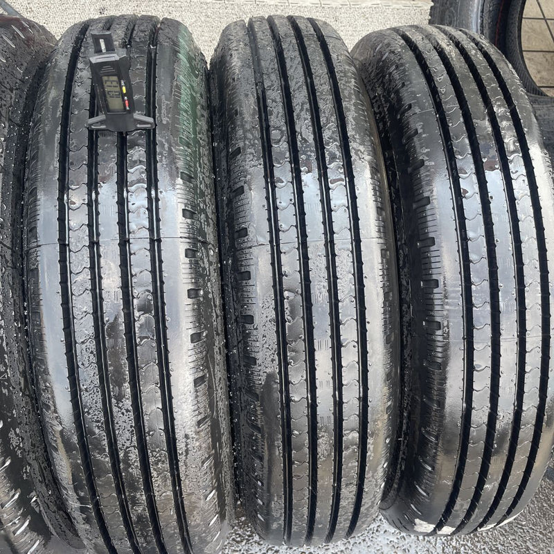 225/80R22.5 ヨコハマ　ほぼ新品　激安美品　2021年製　6本セット：50000円