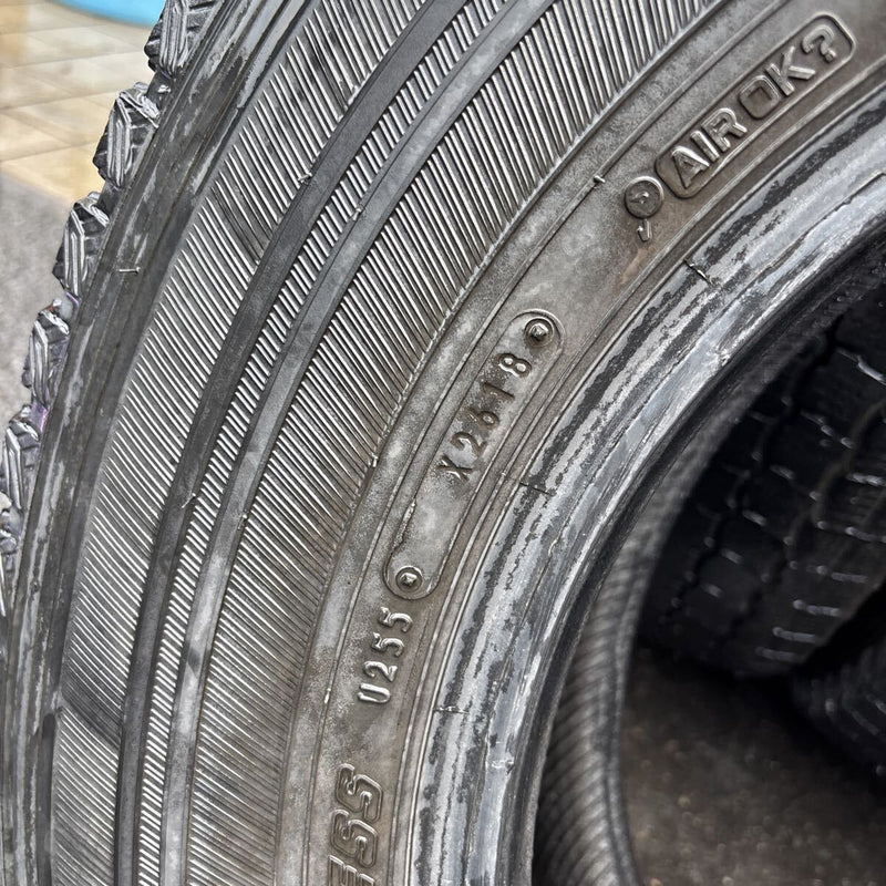 195/80R15 GOODYEAR LT 年式古め 4本:16000円