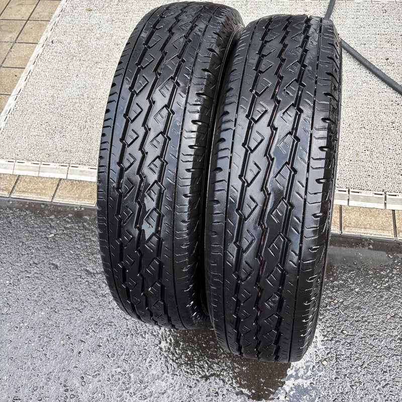 195/80R15 LT ブリヂストン V600 夏タイヤ 2本:11000円
