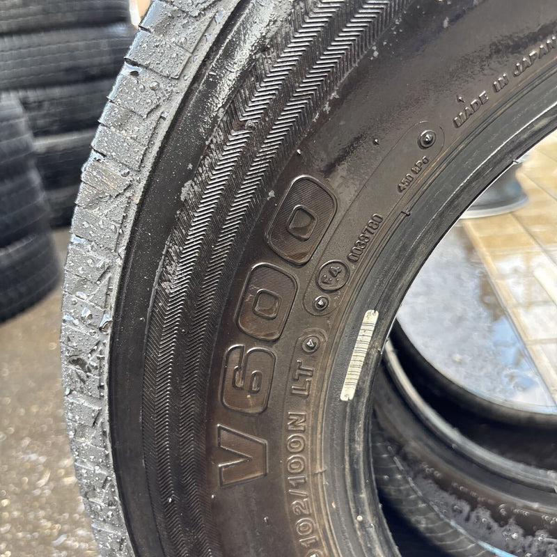 185/80R14 LT BRIDGESTONE V600 夏タイヤ 2本:10000円